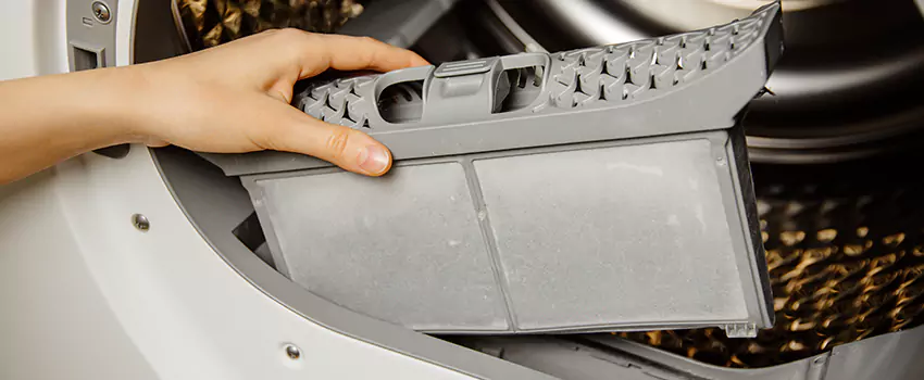 Signs Of A Clogged Dryer Lint Trap in Newburgh, New York